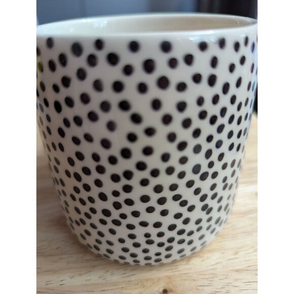 Thyme & Table cream white mug black dots metallic gold handle 4 inch - Picture 6 of 7